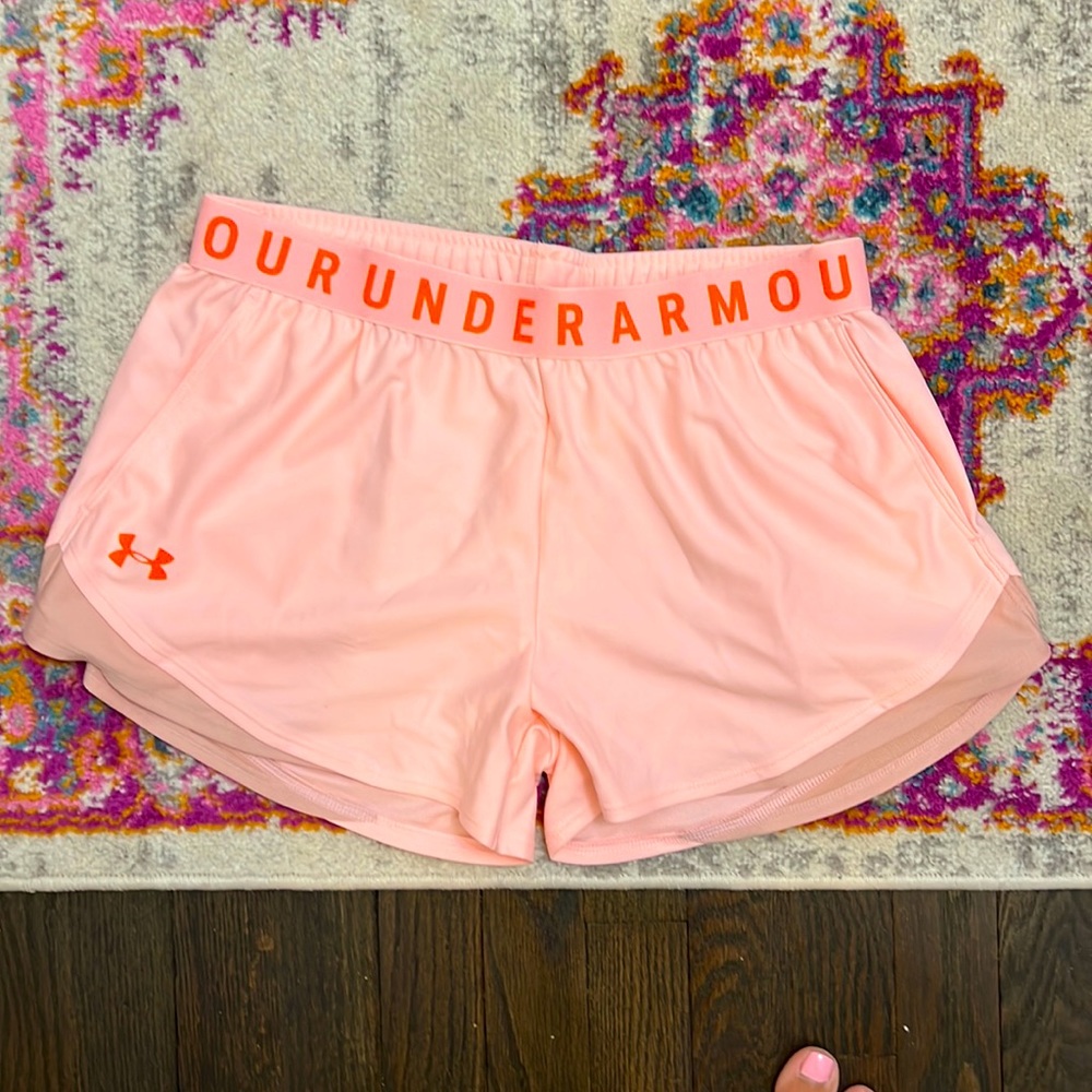 NWOT Tags Pink Under Armour Shorts with Pockets!